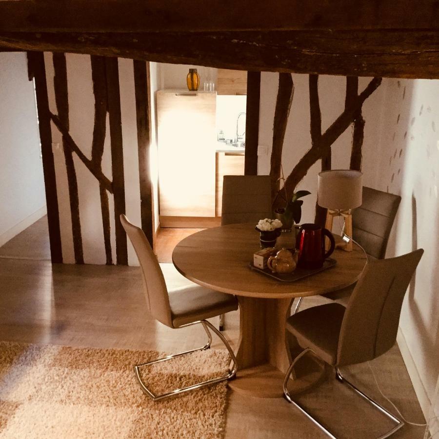 Appartamento Les 4 Lions Duplex Chic Et Charme Honfleur Esterno foto